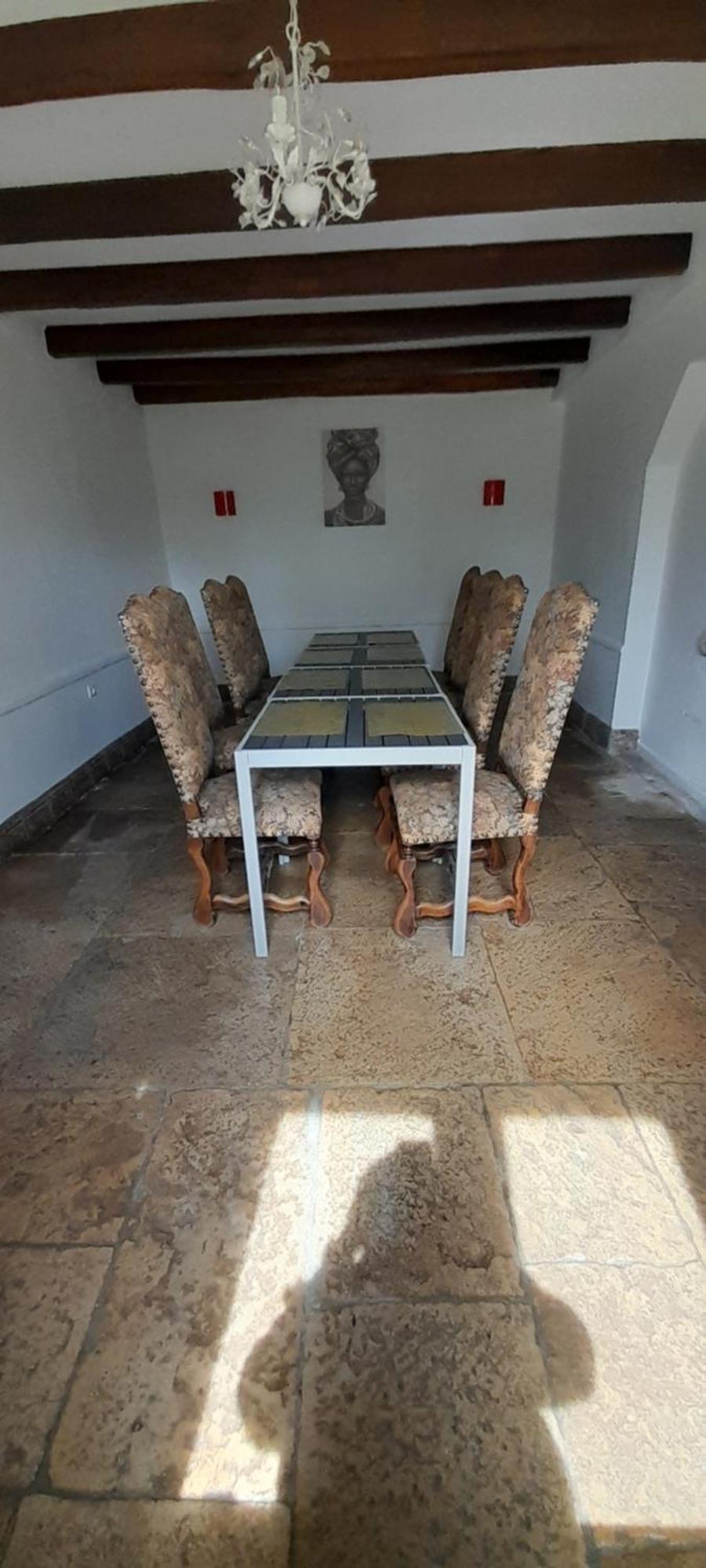 L'Univers, Vous Et Nous Pouilly-sur-Vingeanne Exteriör bild