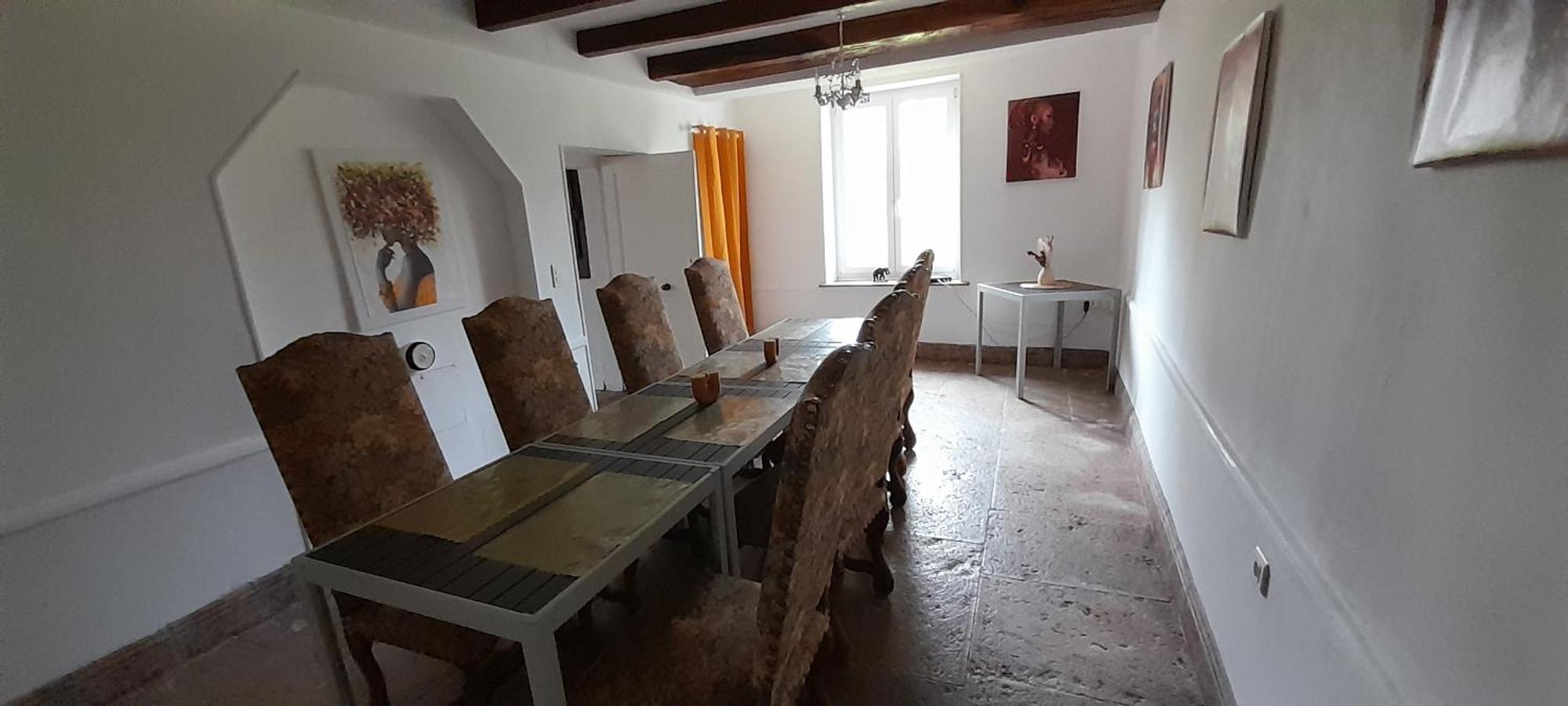 L'Univers, Vous Et Nous Pouilly-sur-Vingeanne Exteriör bild
